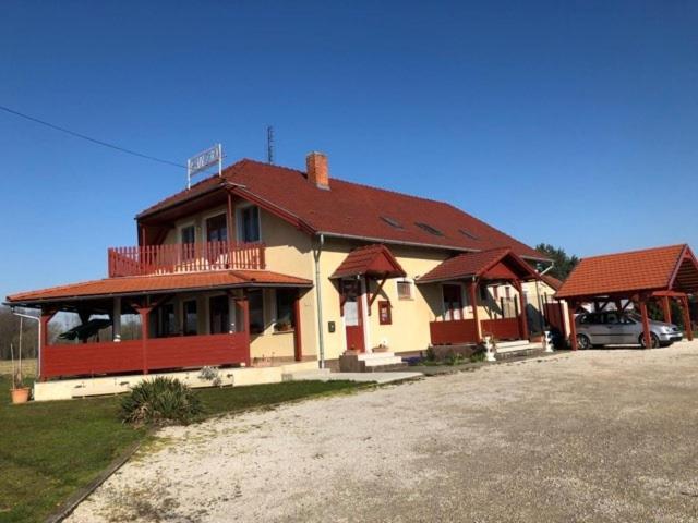 Hotel Vadvirag Vendeghaz Lenti Exterior foto